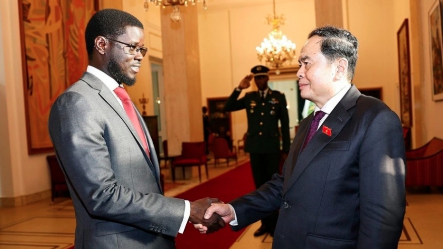NA Chairman Tran Thanh Man meets Senegalese President